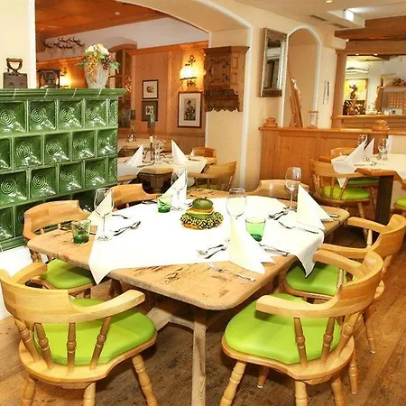 Scol Zillertal 4* Fuegen